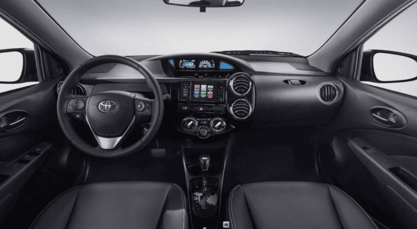INTERNO YARIS